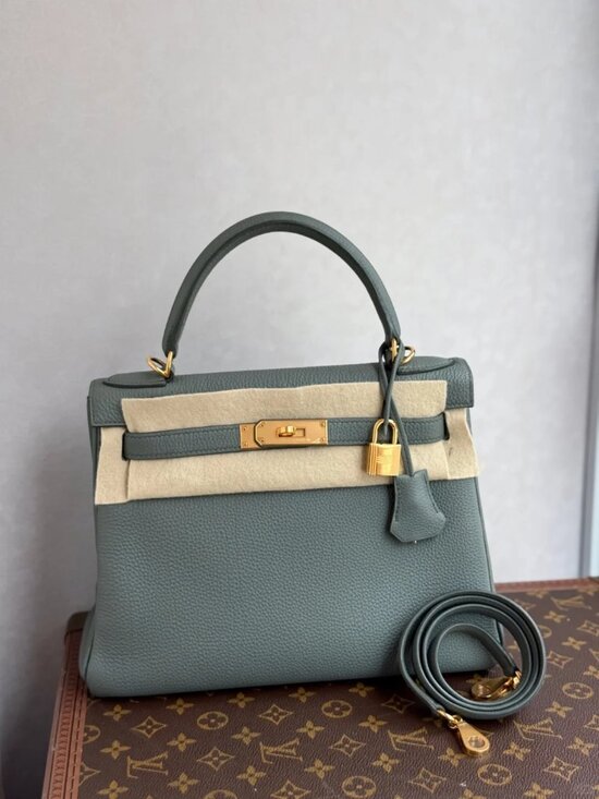 Hermes Handbags - Classic Hermes Bags: A Stylish and Versatile Choice for Elegance